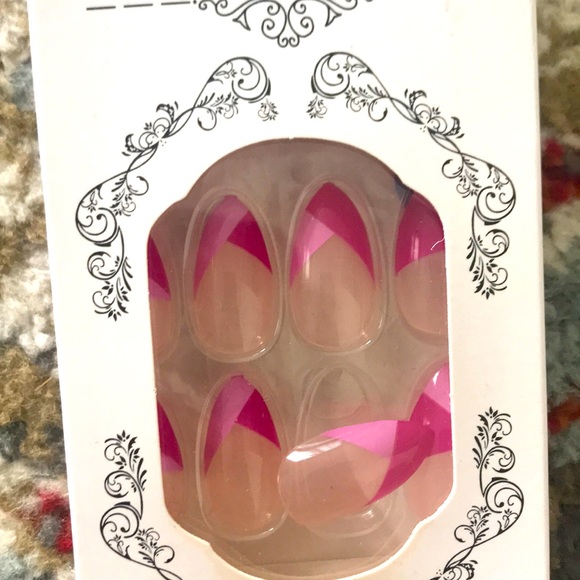 nails - Picture 1 of 2